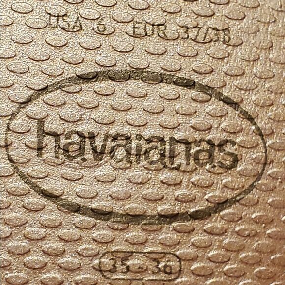 Havaianas Flip Flop- White/Florescent Glac Green and Gold- Size 5/6 - Picture 9 of 10